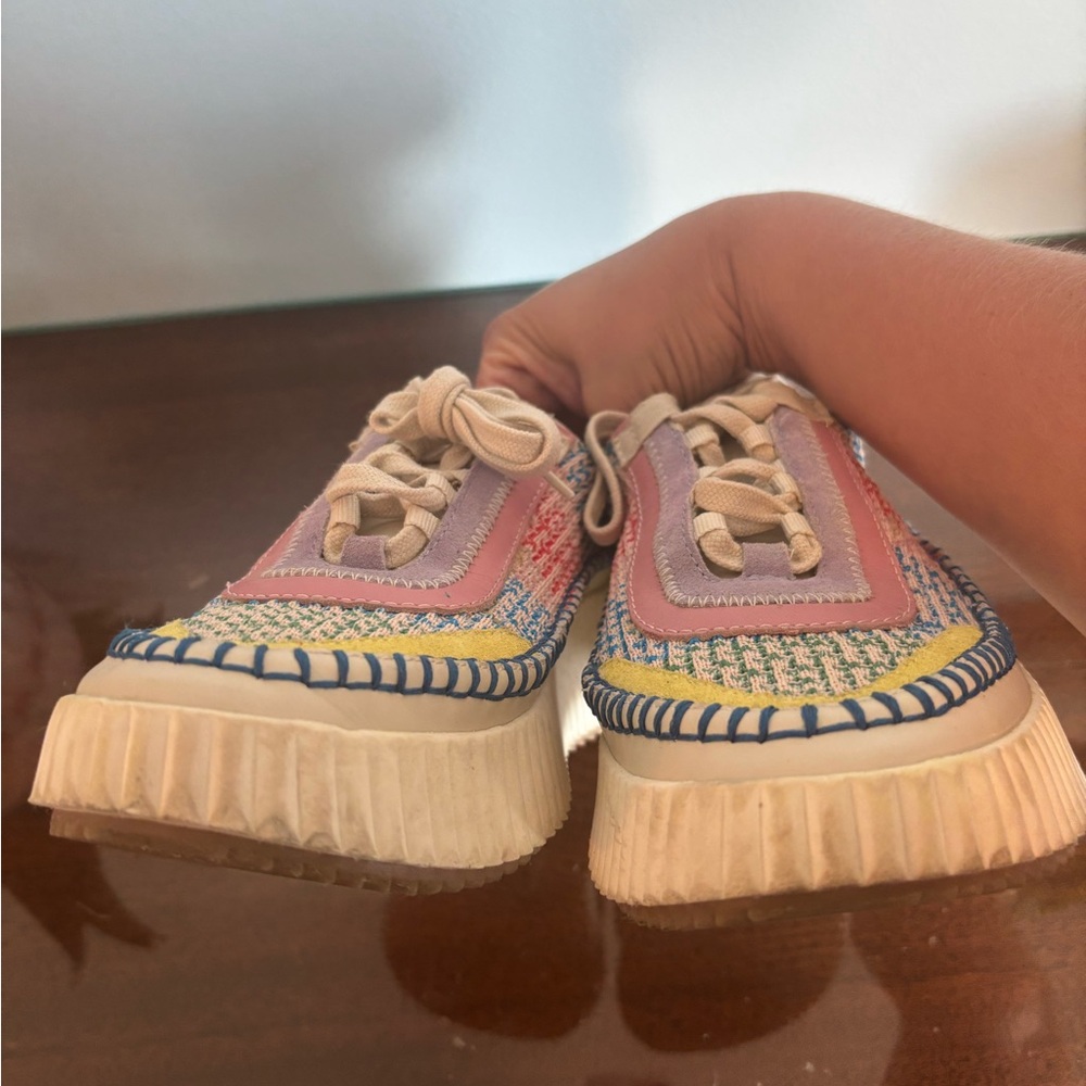 Dolce Vita Sneakers - Picture 4 of 6